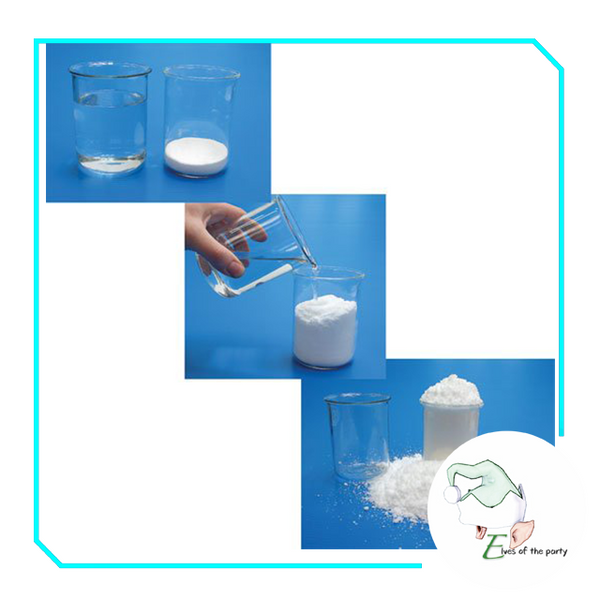 Christmas Decoration : Instant Faux Snow for Christmas Decor or Science experiments
